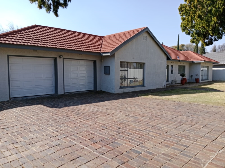 4 Bedroom Property for Sale in St Helena Free State